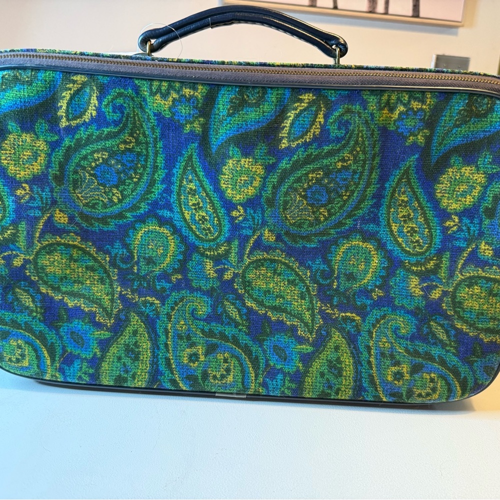 Vintage Paisley Print Travel Case